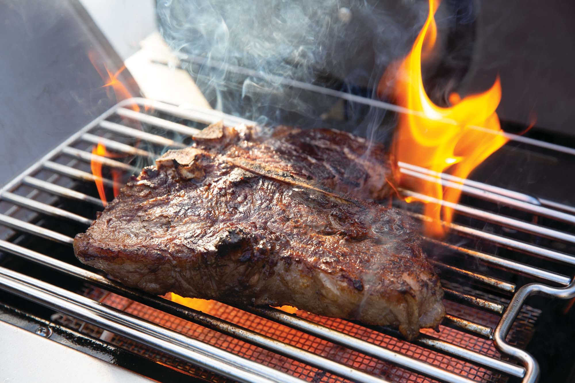 Steaks on Napoleon Prestige PRO™ 665 RSIB Gas Grill with Infrared Side & Rear Burners